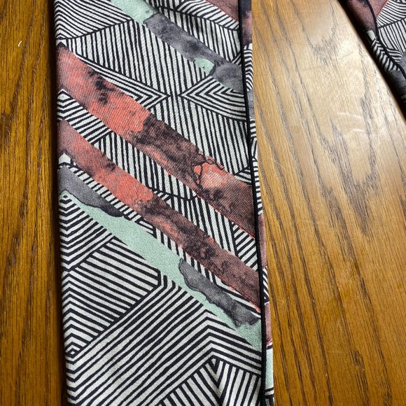 SOLD - Prana Leggings w/ lower print - Picture 6 of 7